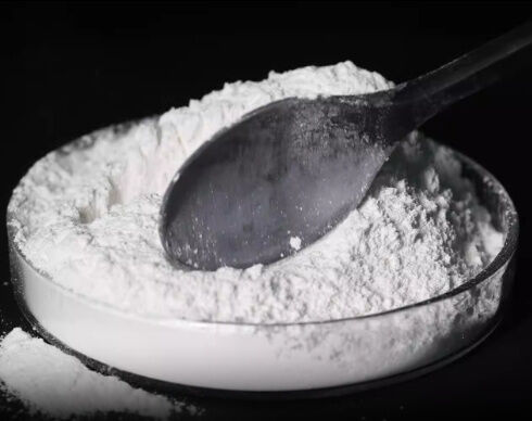 좋은 가격 온도 140~150°C 요소 성형 화합물, 높은 내마모성 제공, 식기류 제작에 이상적 온라인으로